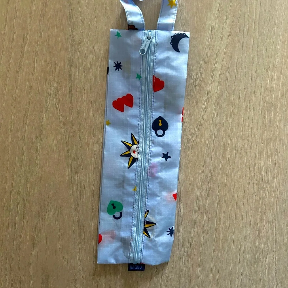 BAGGU 3D Zip Set - Charms Celestial and Lip Design - Picture 4 of 9